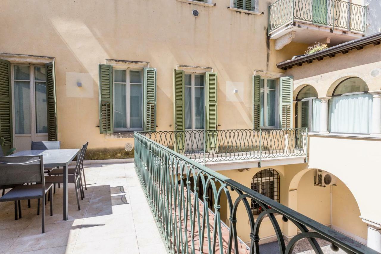Palazzo Cavalli Pasquini Verona Bagian luar foto