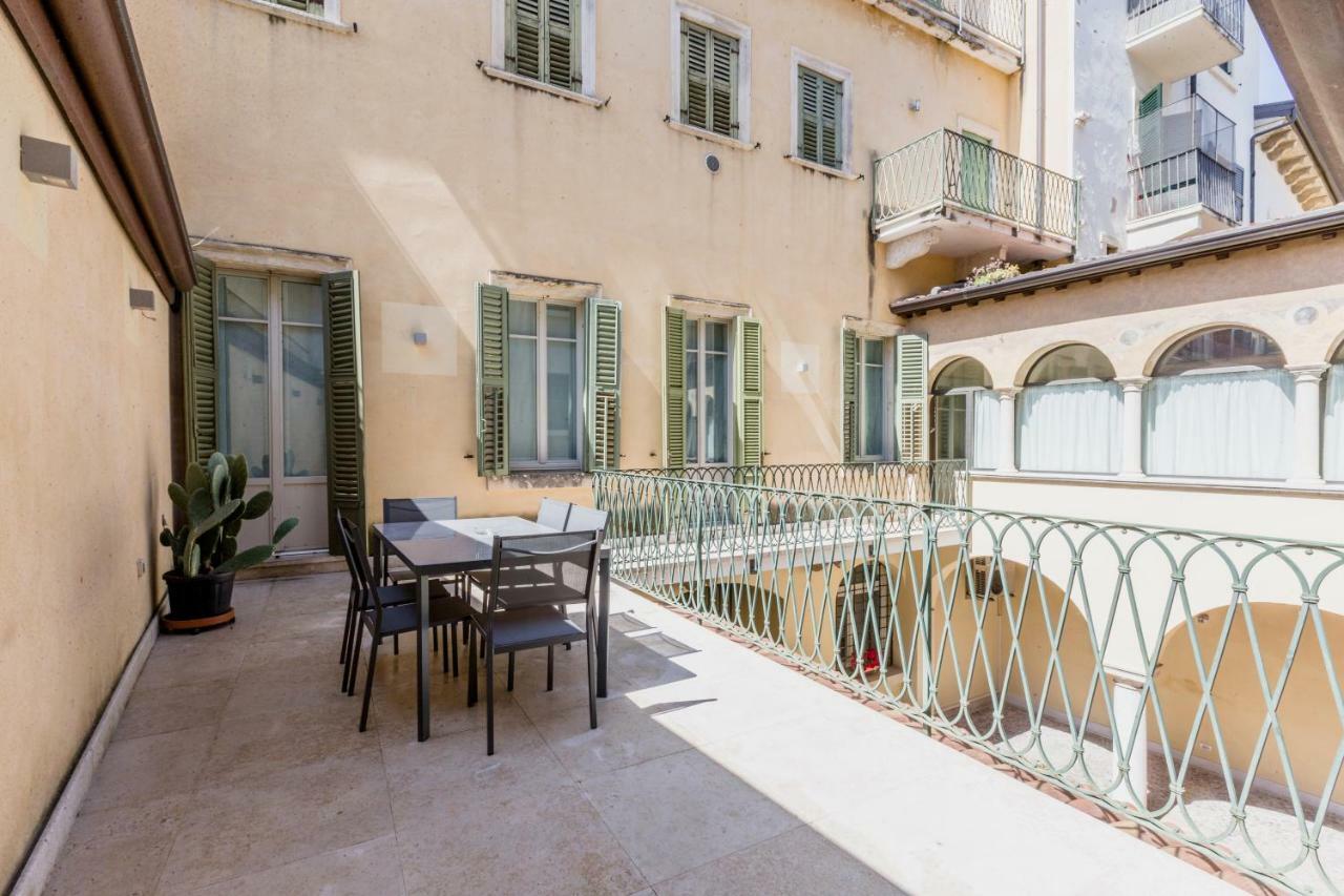 Palazzo Cavalli Pasquini Verona Bagian luar foto